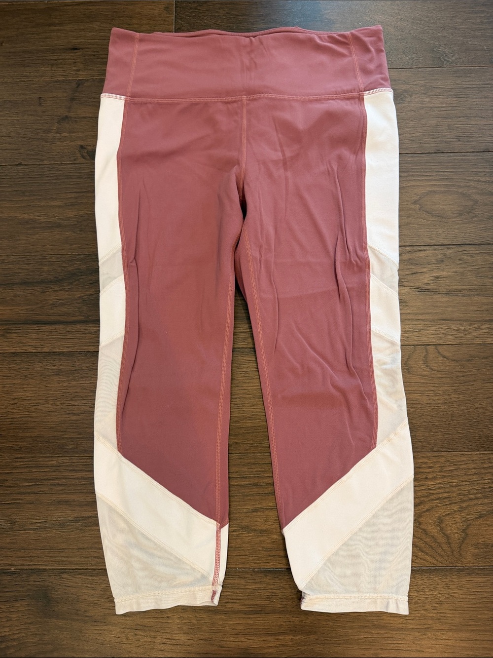 Athleta Exhale Capri Color Block Mesh Cropped Leggings Size Large - C55-016